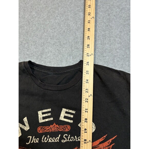 The Weed Store T Shirt Size Small black Graphic Print Stoner - Picture 4 of 6